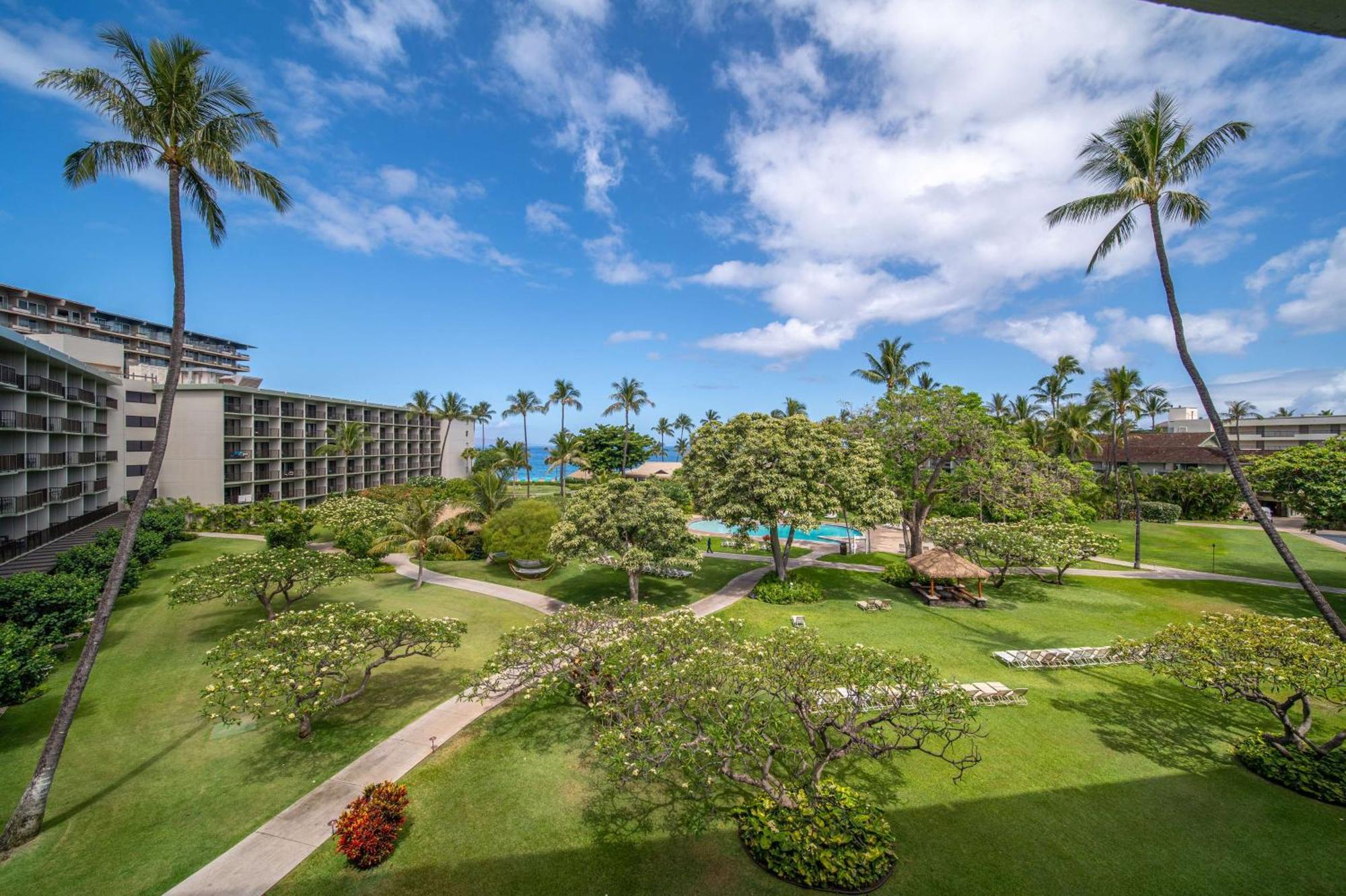 Outrigger Kaʻanapali Beach Resort Kaanapali Exterior foto